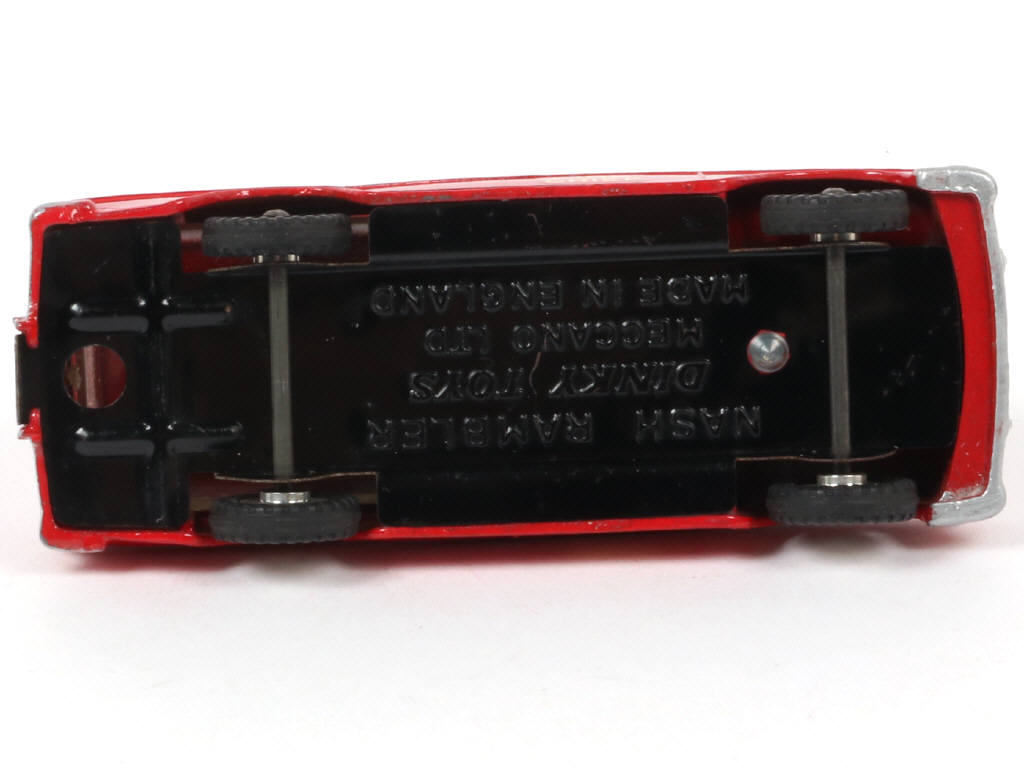 Lot 133 - DINKY TOYS (GB) (1)