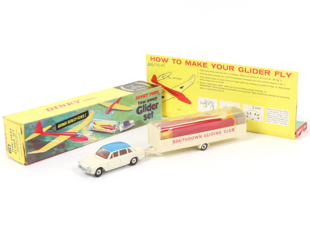 Lot 524 - DINKY TOYS (GB) (1)