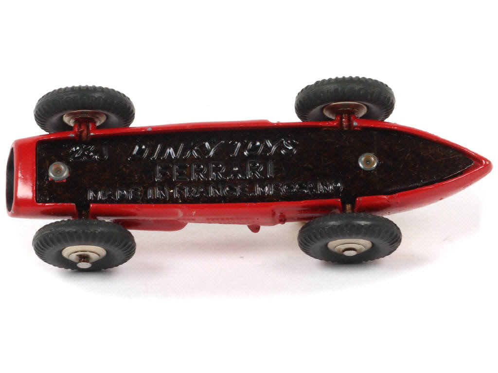Lot 359 - DINKY TOYS (FRANCE) (1)