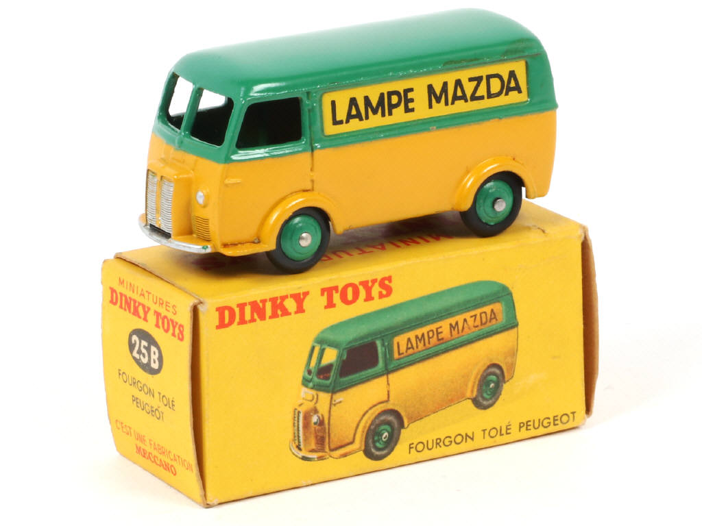 Lot 437 - DINKY TOYS (FRANCE) (1)