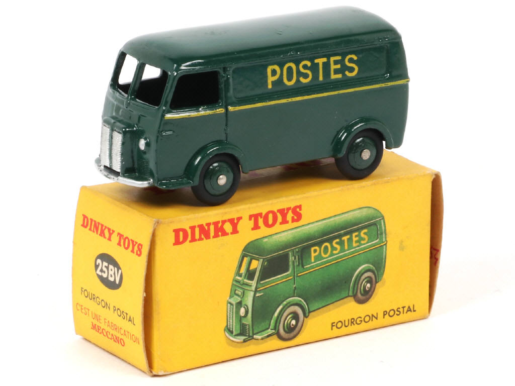Lot 438 - DINKY TOYS (FRANCE) (1)