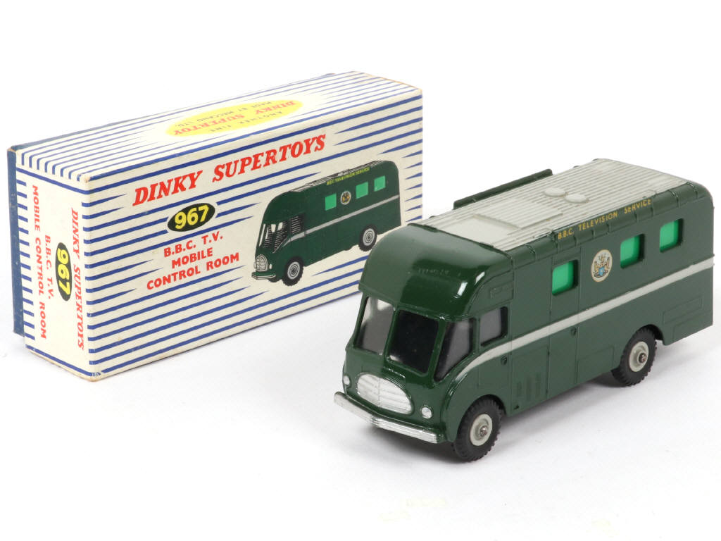 Lot 538 - DINKY TOYS (GB) (1)