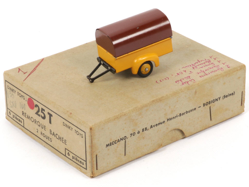 Lot 443 - DINKY TOYS (FRANCE) (2)