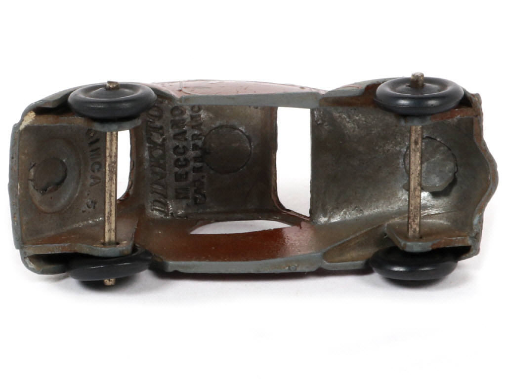 Lot 342 - DINKY TOYS (FRANCE) (1)