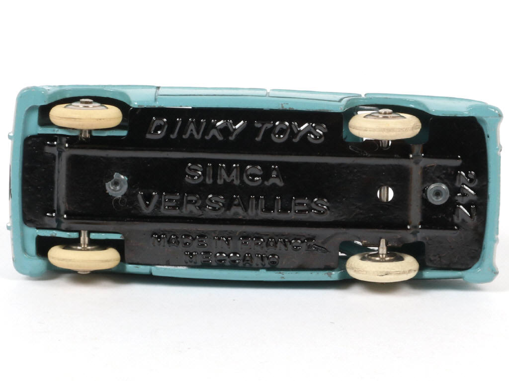 Lot 393 - DINKY TOYS (FRANCE) (1)