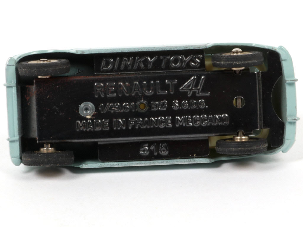 Lot 396 - DINKY TOYS (FRANCE) (1)