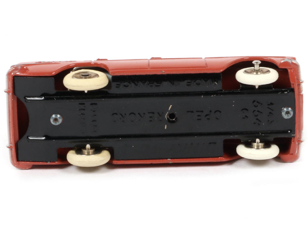 Lot 411 - DINKY TOYS (FRANCE) (1)