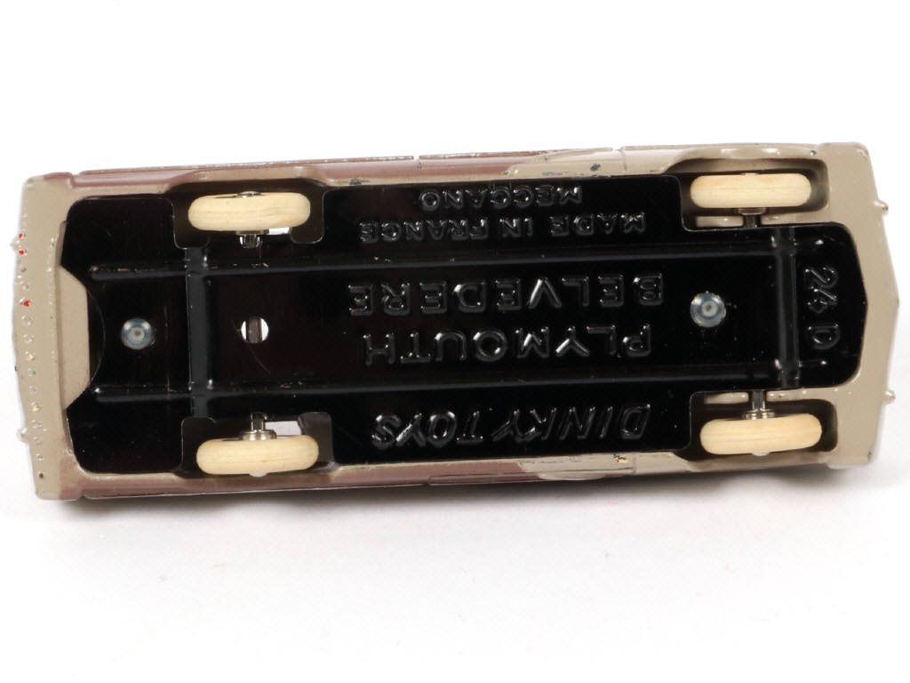 Lot 375 - DINKY TOYS (FRANCE) (1)