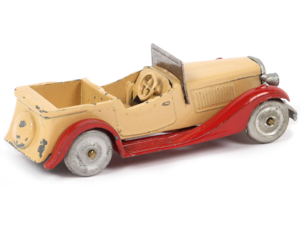 Lot 343 - DINKY TOYS (FRANCE) (1)