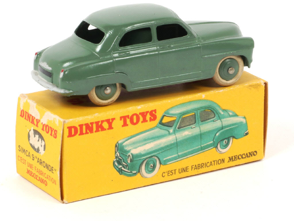 Lot 388 - DINKY TOYS (FRANCE) (1)