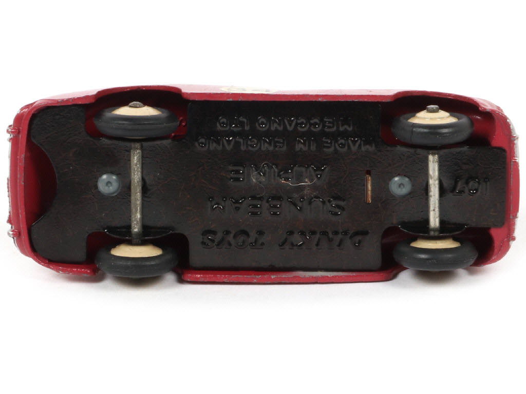 Lot 502 - DINKY TOYS (GB) (1)