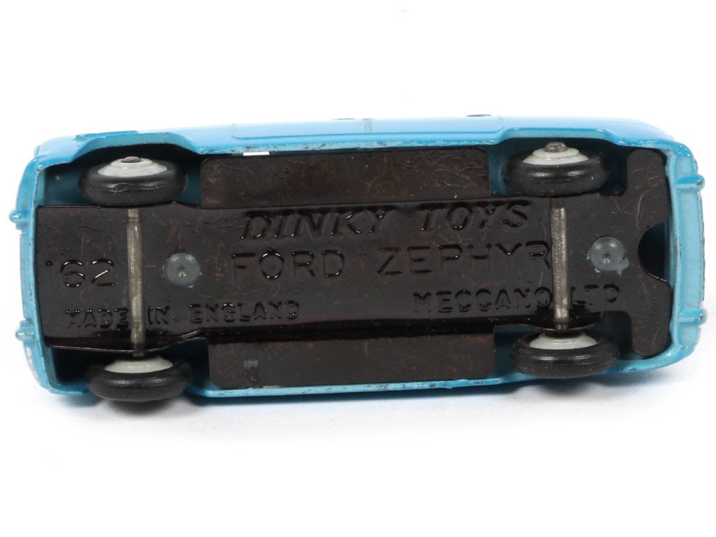 Lot 514 - DINKY TOYS (GB) (1)