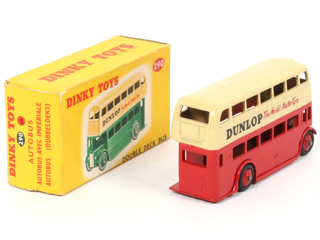 Lot 533 - DINKY TOYS (GB) (1)