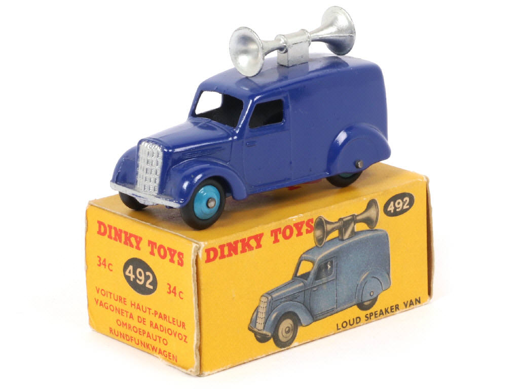 Lot 521 - DINKY TOYS (GB) (1)