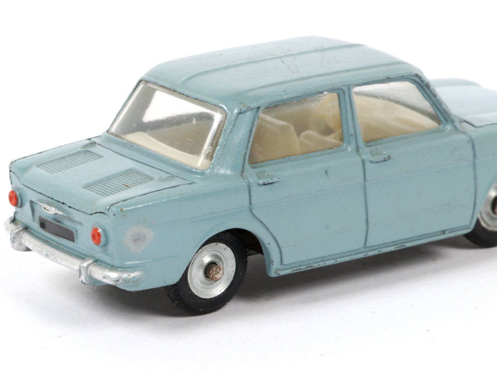 Lot 398 - DINKY TOYS (FRANCE) (1)