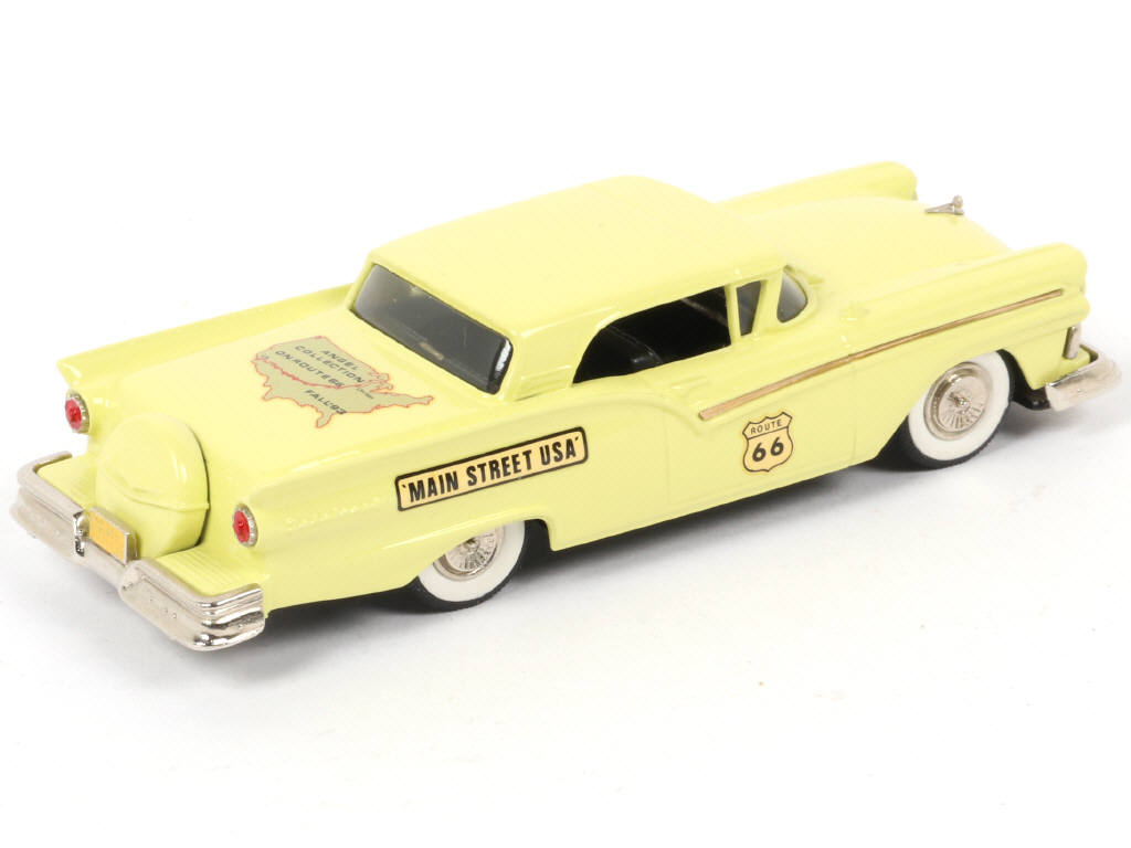 Lot 208 - BROOKLIN MODELS (GB) (1)