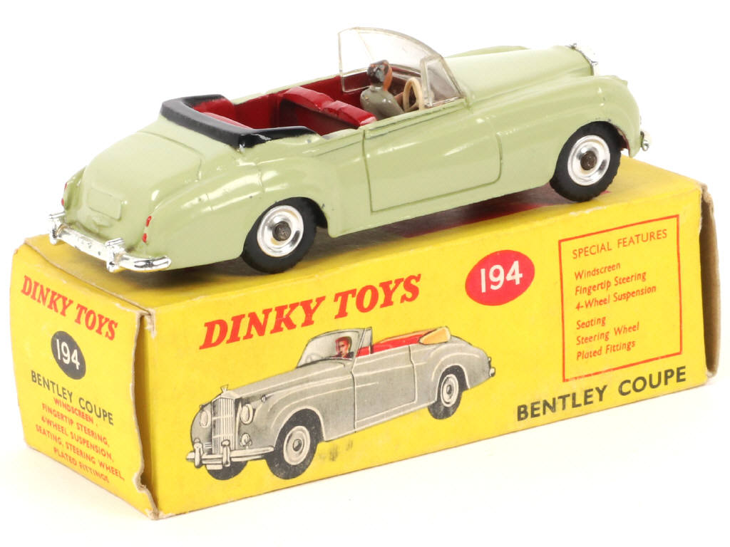 Lot 523 - DINKY TOYS (GB) (1)