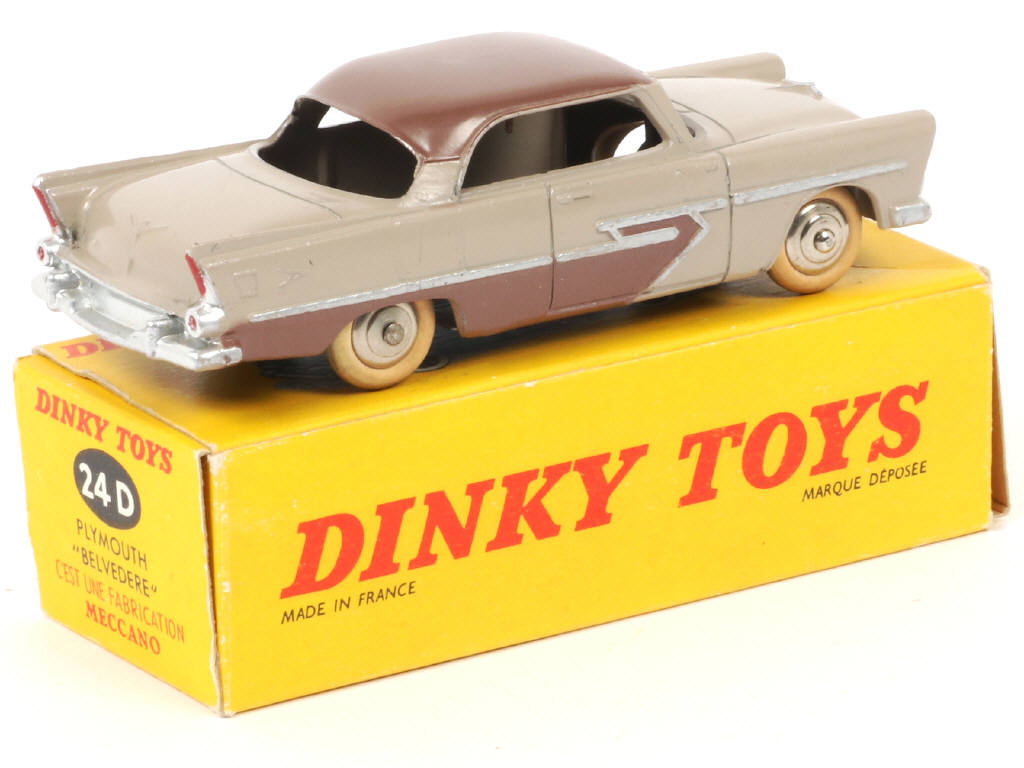 Lot 373 - DINKY TOYS (FRANCE) (1)