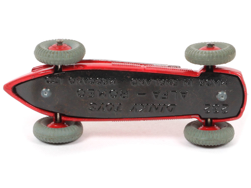 Lot 494 - DINKY TOYS (GB) (1)