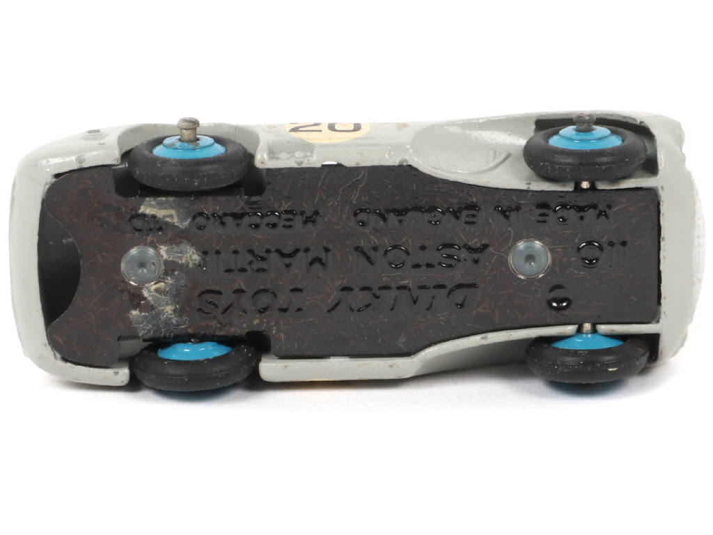 Lot 505 - DINKY TOYS (GB) (1)