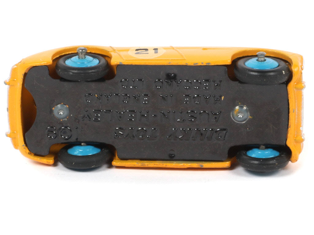 Lot 504 - DINKY TOYS (GB) (1)