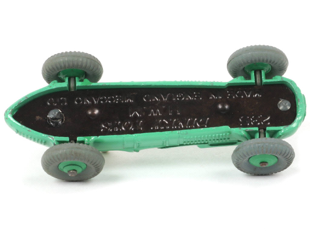 Lot 497 - DINKY TOYS (GB) (1)