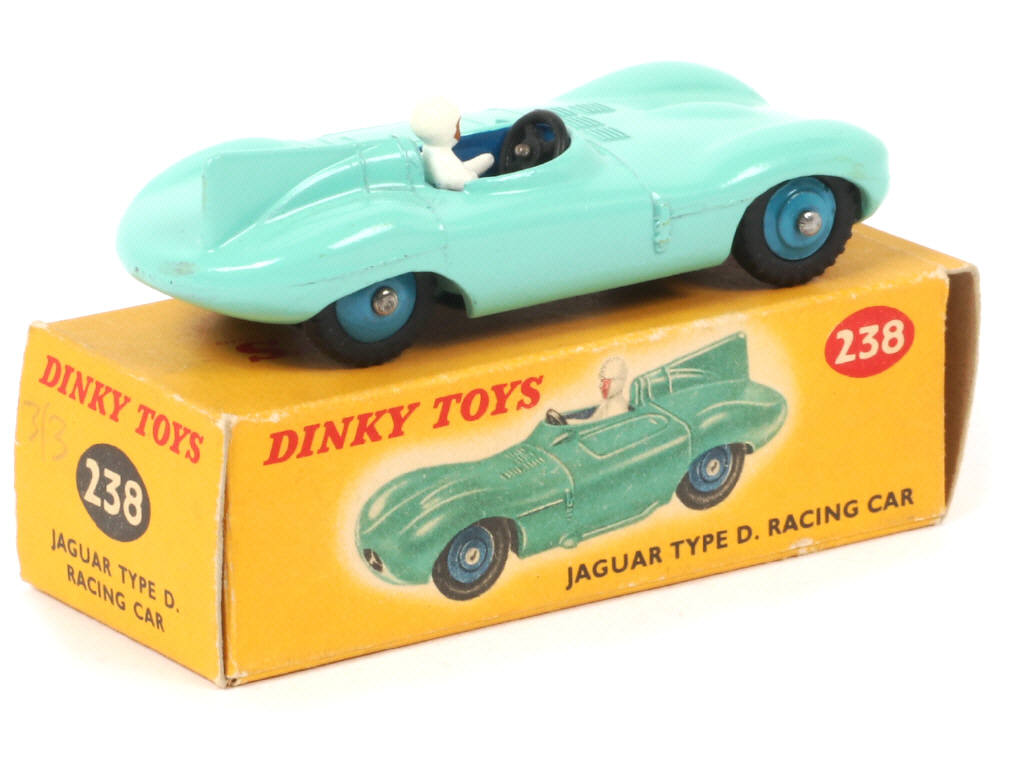 Lot 498 - DINKY TOYS (GB) (1)