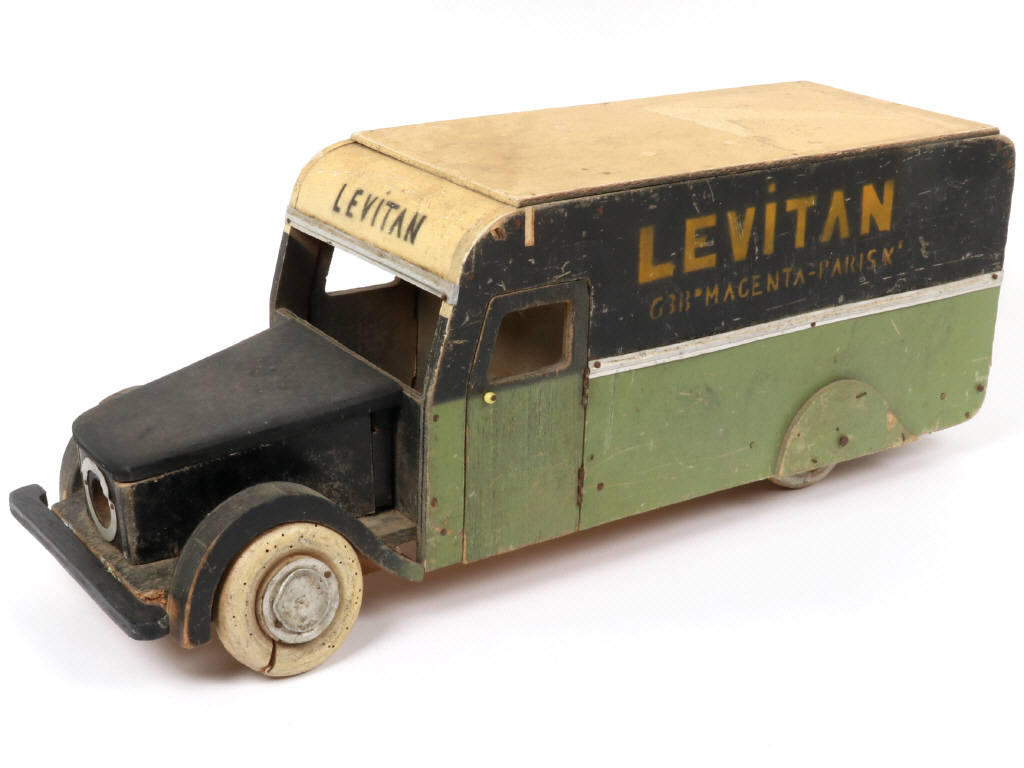 Lot 47 - LEVITAN (FRANCE) (1)