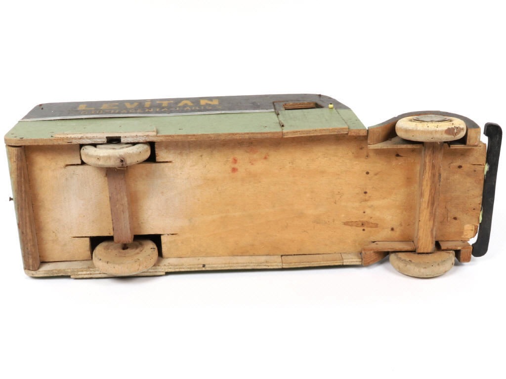 Lot 47 - LEVITAN (FRANCE) (1)