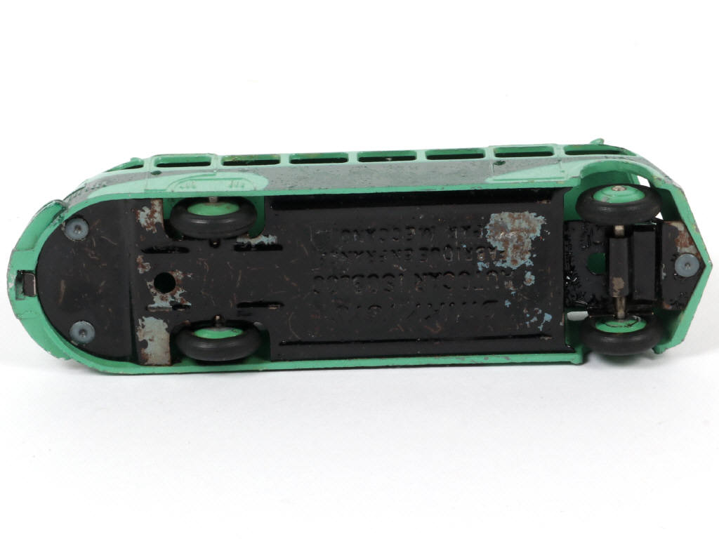 Lot 446 - DINKY TOYS (FRANCE) (1)