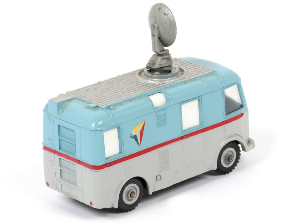 Lot 539 - DINKY TOYS (GB) (1)