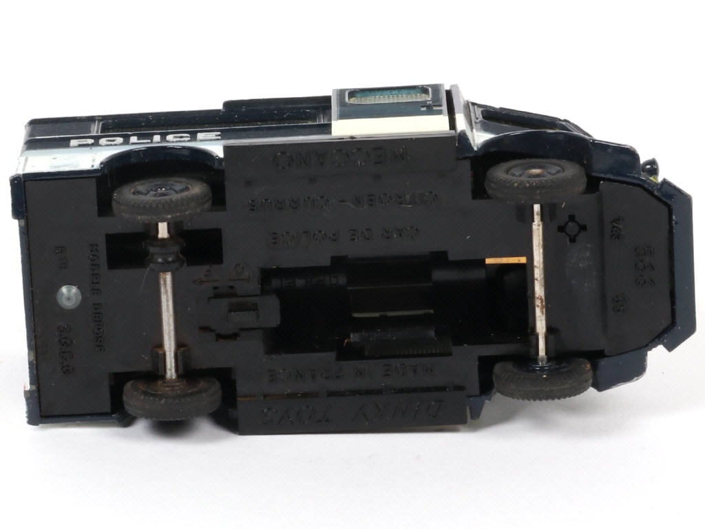 Lot 440 - DINKY TOYS (FRANCE) (1)