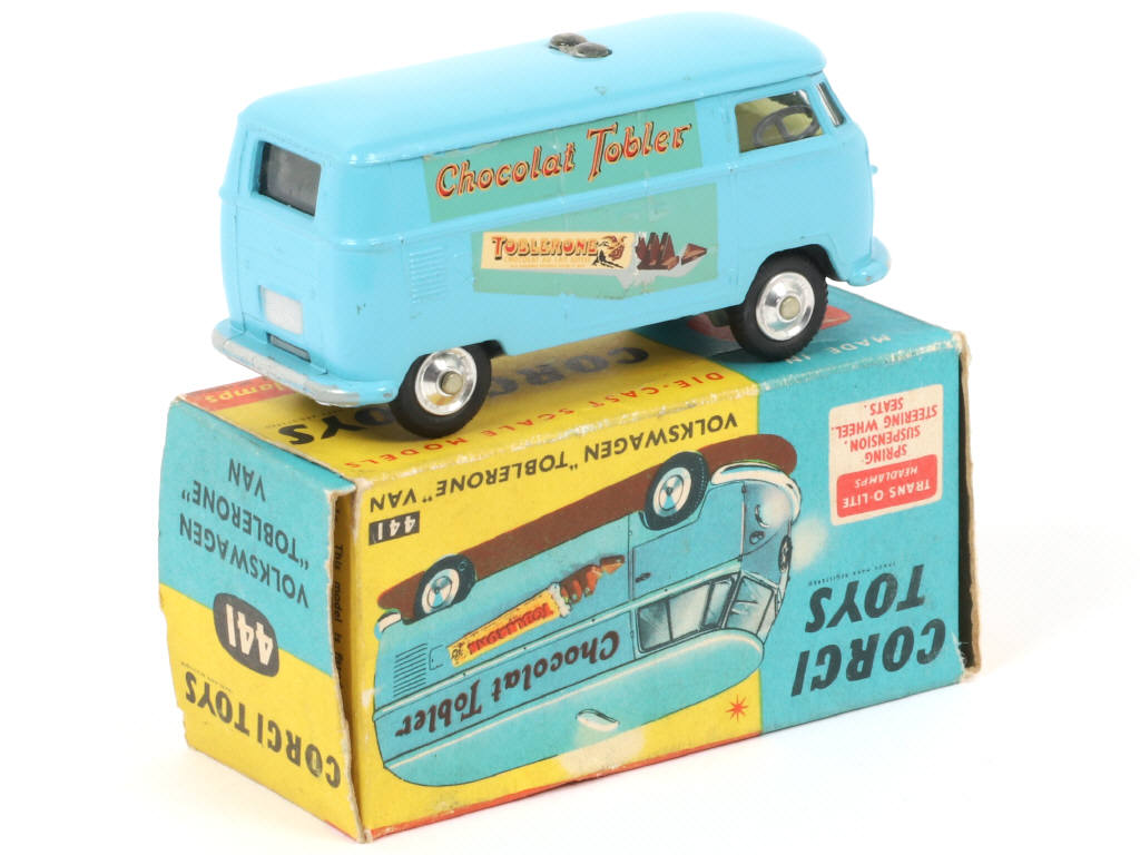 Lot 254 - CORGI TOYS (GB) (1)