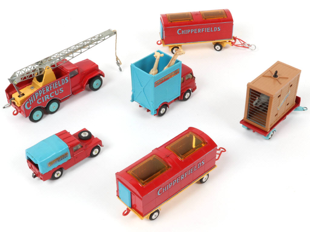 Lot 257 - CORGI TOYS (GB) (1)