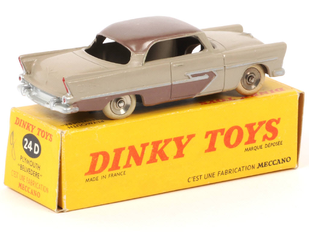 Lot 374 - DINKY TOYS (FRANCE) (1)