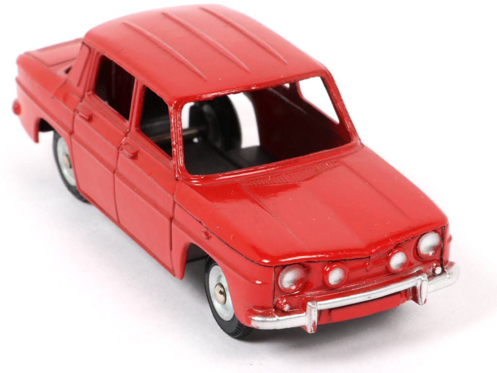 Lot 331 - DINKY TOYS (FRANCE) Série JUNIOR (1)