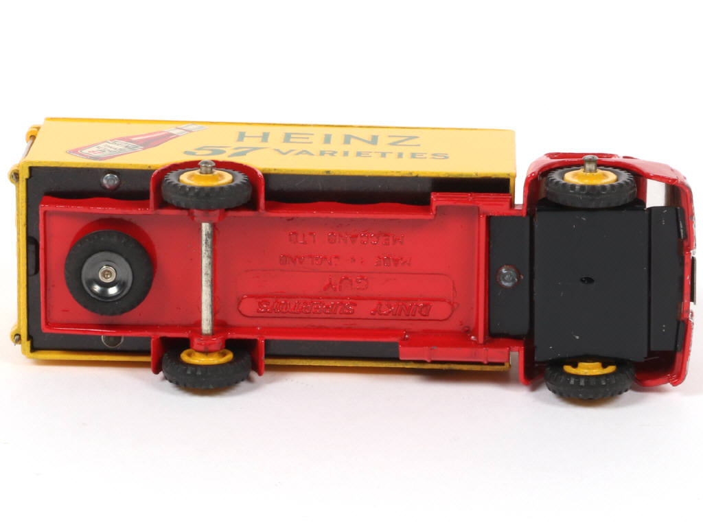 Lot 537 - DINKY TOYS (GB) (1)