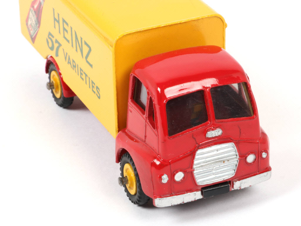 Lot 537 - DINKY TOYS (GB) (1)