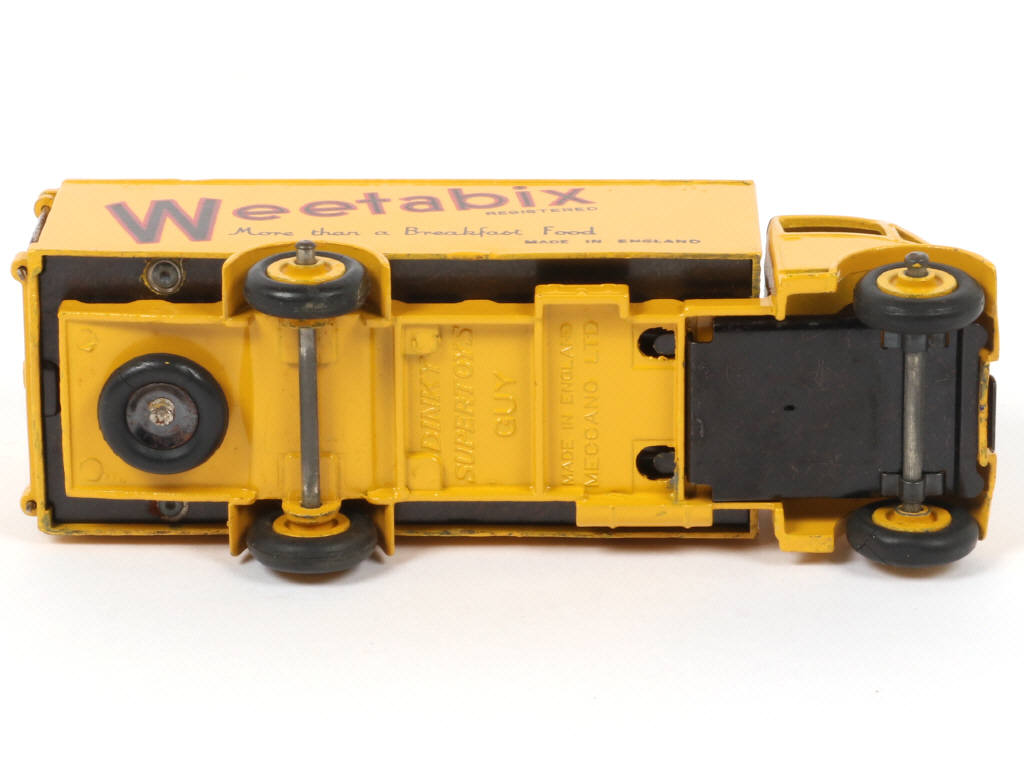 Lot 536 - DINKY TOYS (GB) (1)