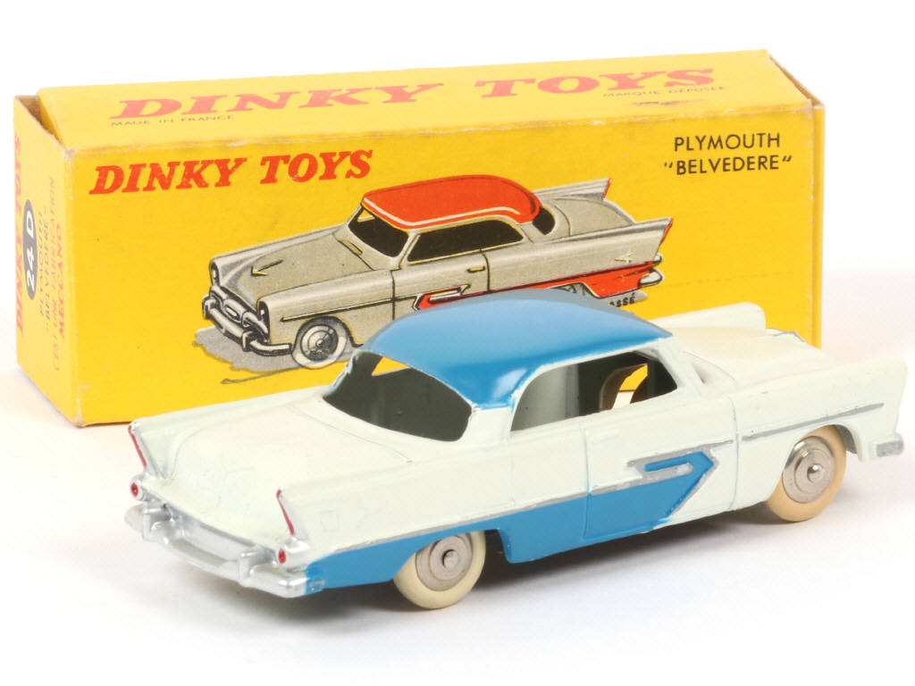 Lot 376 - DINKY TOYS (FRANCE) (1)