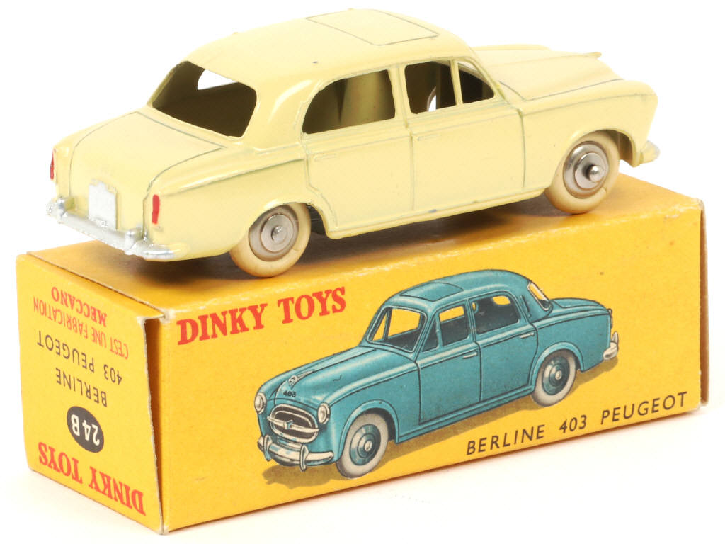 Lot 362 - DINKY TOYS (FRANCE) (1)
