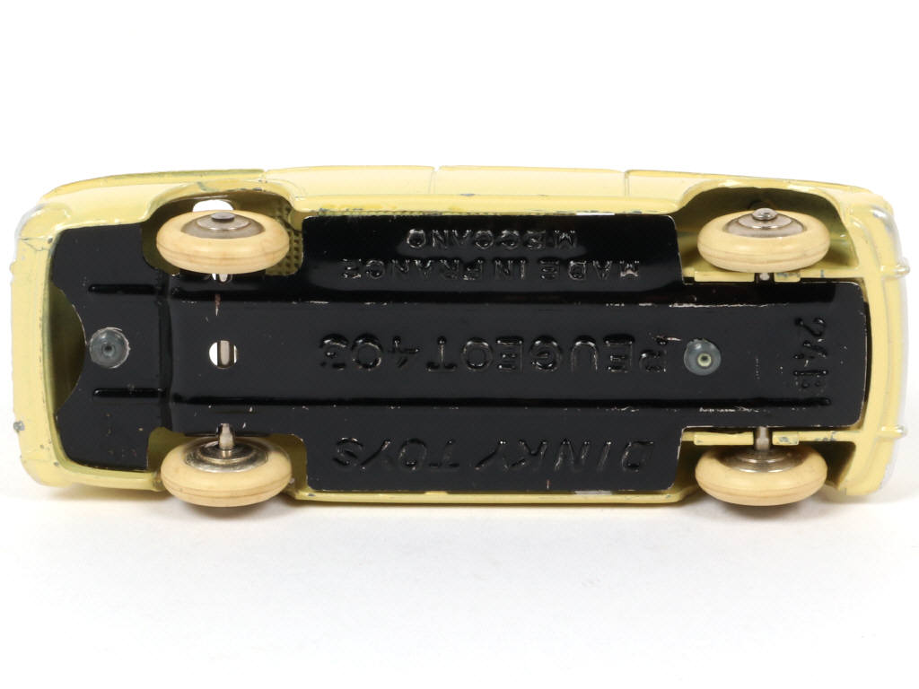 Lot 362 - DINKY TOYS (FRANCE) (1)