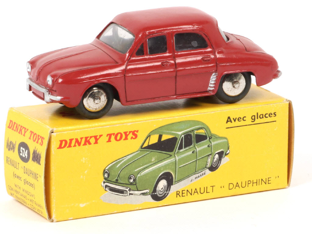 Lot 381 - DINKY TOYS (FRANCE) (1)