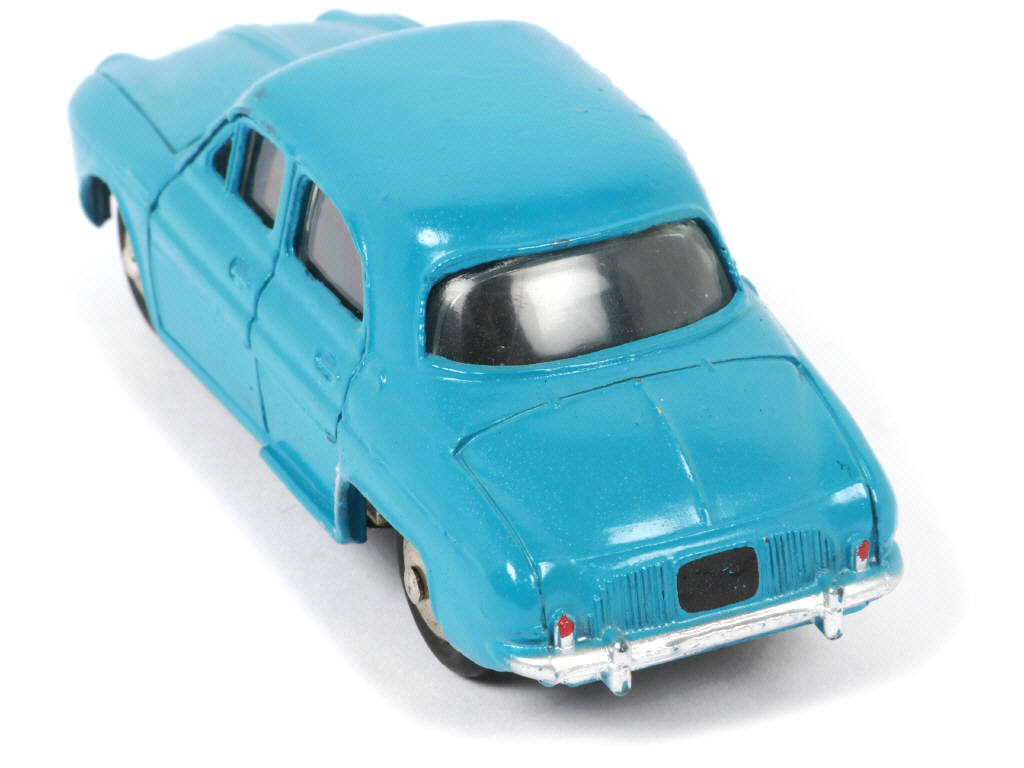 Lot 385 - DINKY TOYS (FRANCE) (1)