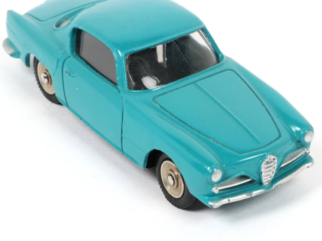 Lot 399 - DINKY TOYS (FRANCE) (1)