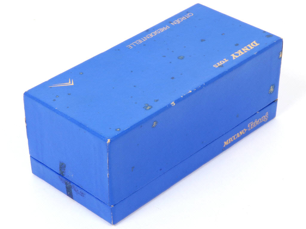 Lot 432 - DINKY TOYS (FRANCE) (1)