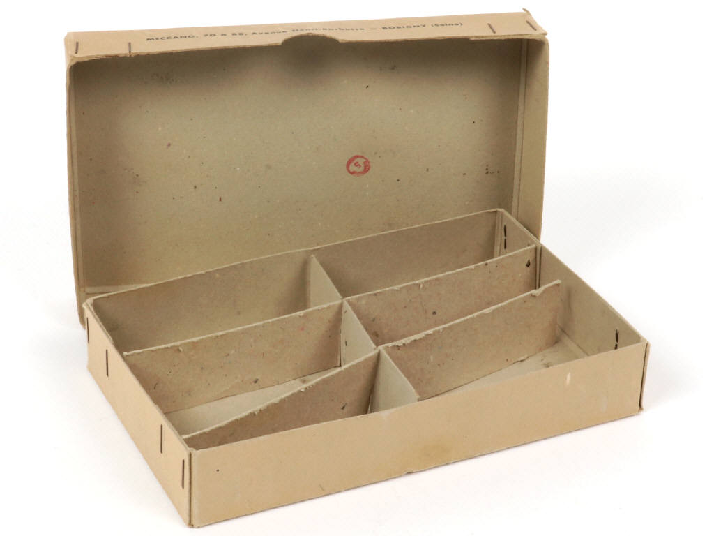 Lot 350 - DINKY TOYS (FRANCE) (7)