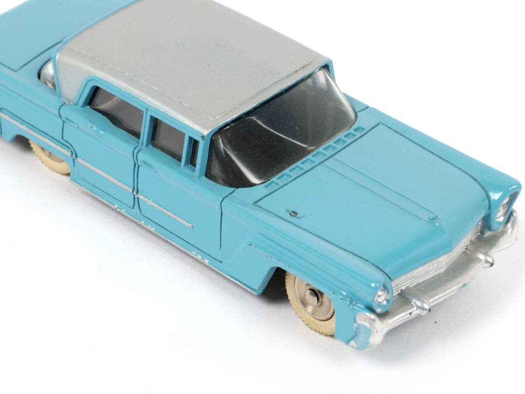 Lot 401 - DINKY TOYS (FRANCE) (1)