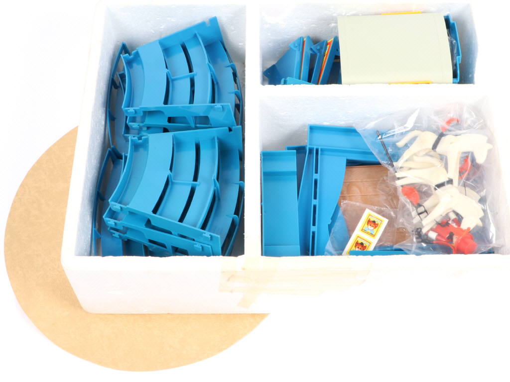 Lot 22 - PLAYMOBIL (ALLEMAGNE) (1)