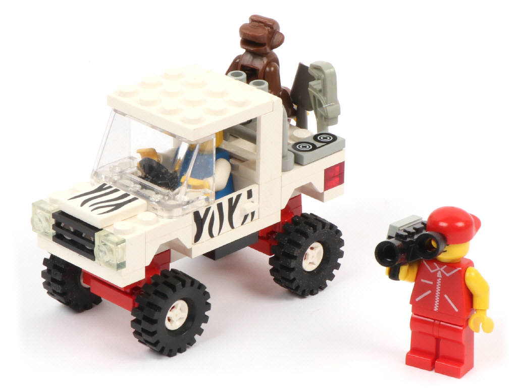 Lot 50 - LEGO (DANEMARK) (3)